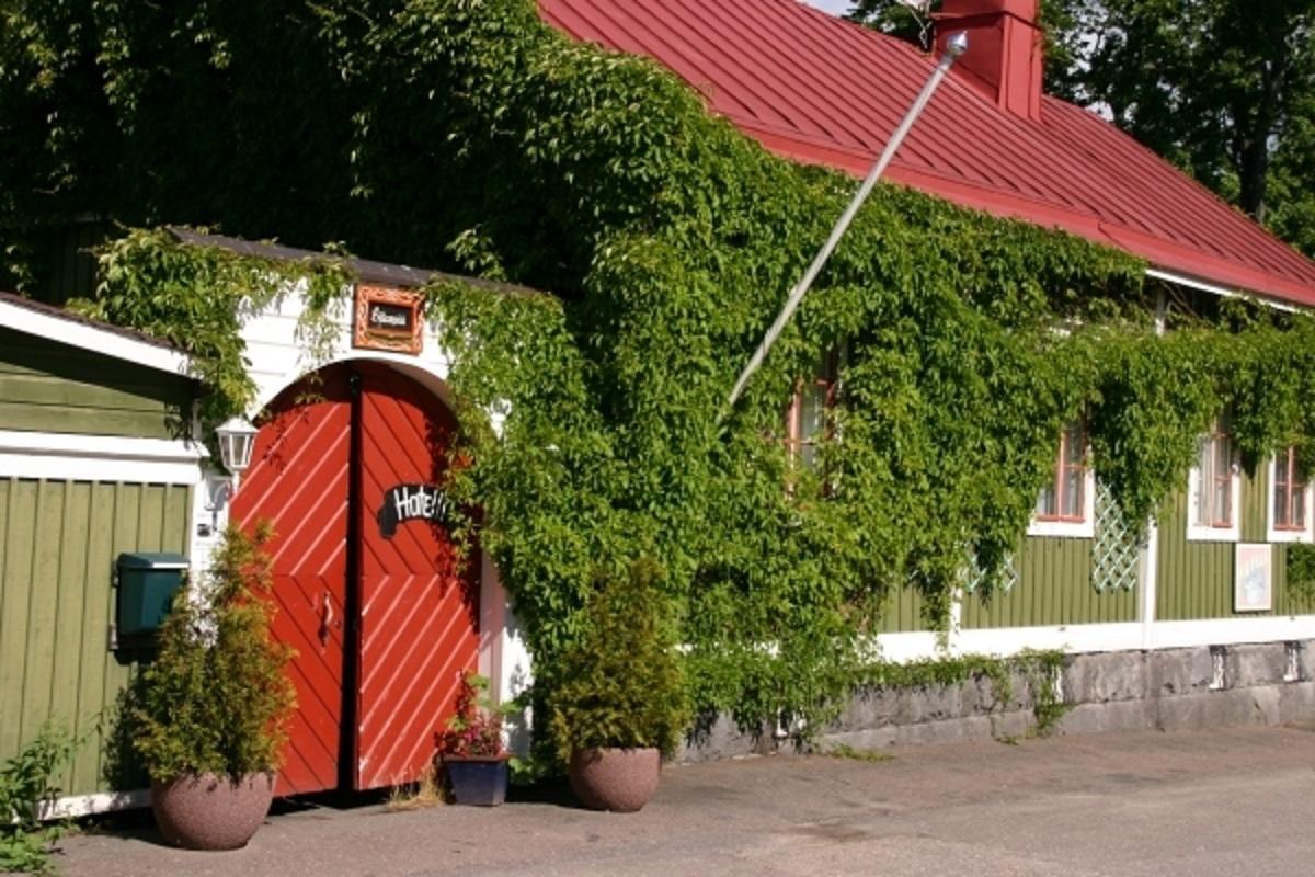 Luostarin Puutarha Gasthof Naantali